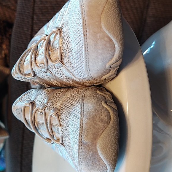 Skechers slip on size 7 - Picture 2 of 6